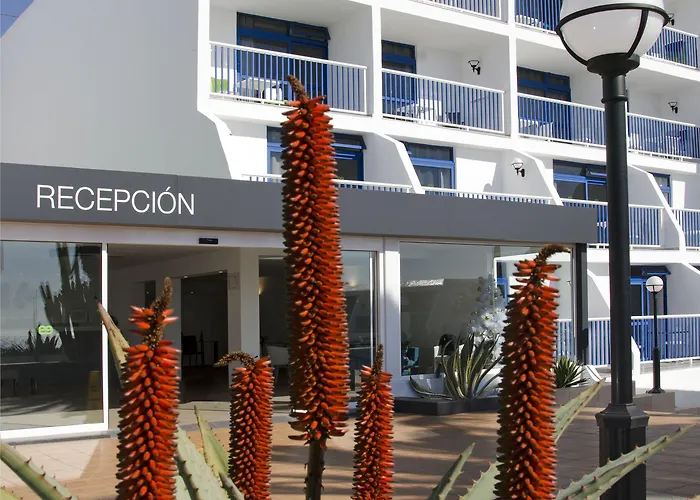 Ereza Hibiscos - Adults Only * Puerto del Carmen (Lanzarote)